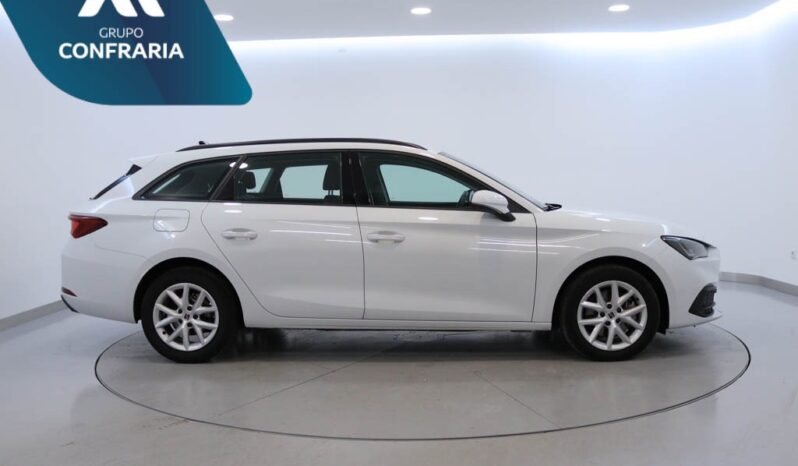 SEAT Leon Sportstourer 2.0 TDI STYLE DSG completo