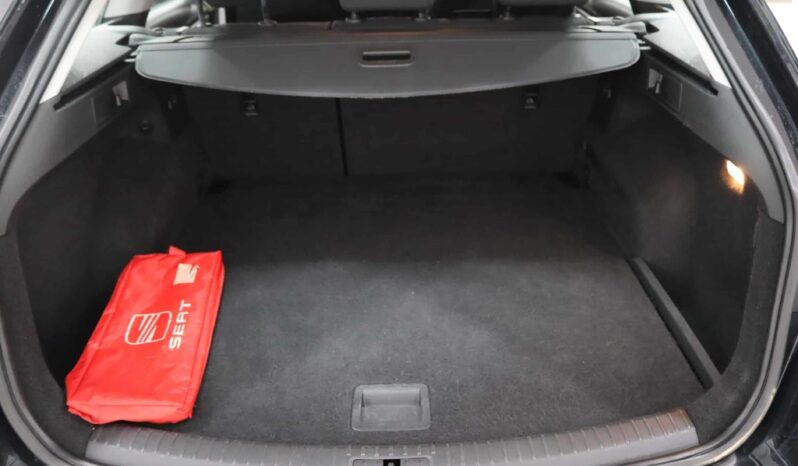SEAT Leon ST 1.6 TDI REFERENCE completo