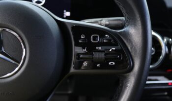 MERCEDES-BENZ Classe GLB 180 D STYLE completo