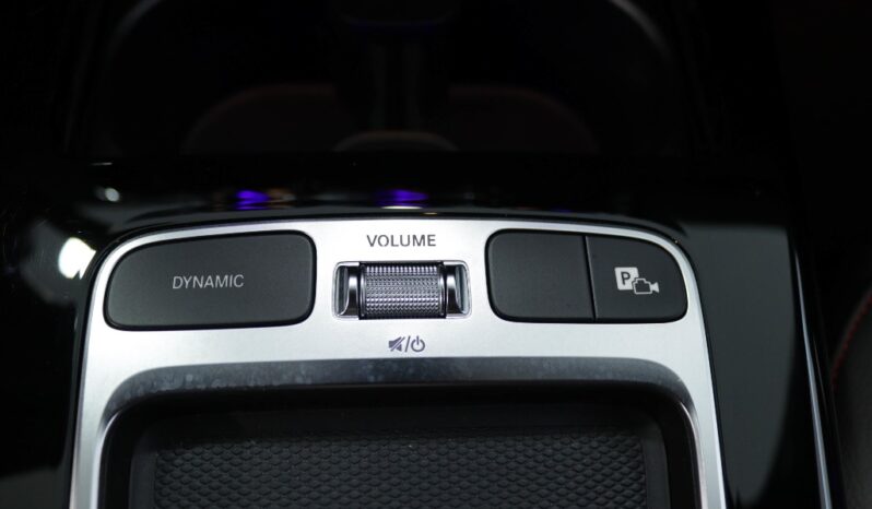 MERCEDES-BENZ Classe A A 250 E AMG completo