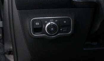 MERCEDES-BENZ Classe GLB 180 D STYLE completo
