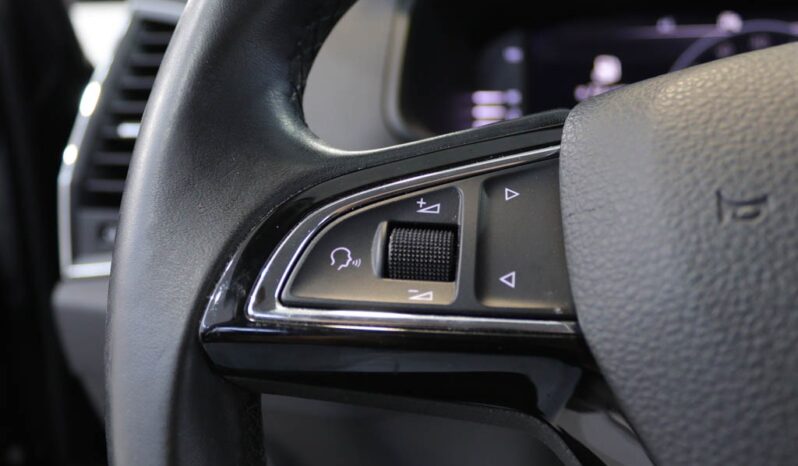 SKODA Karoq 1.0 TSI AMBITION completo