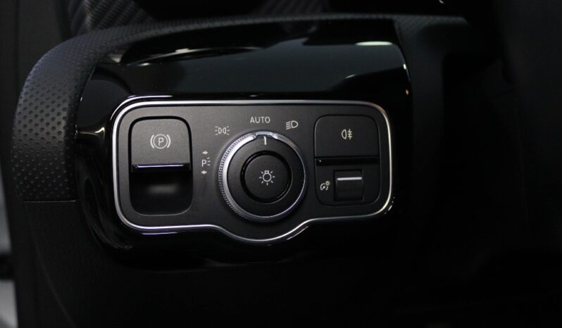 MERCEDES-BENZ Classe A A 250 e completo