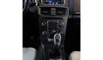 VOLVO V40 1.6 D2 MOMENTUM ECO completo