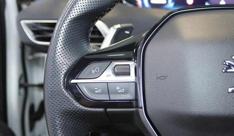 PEUGEOT 3008 1.6 HYBRID GT LINE E-EAT8 completo