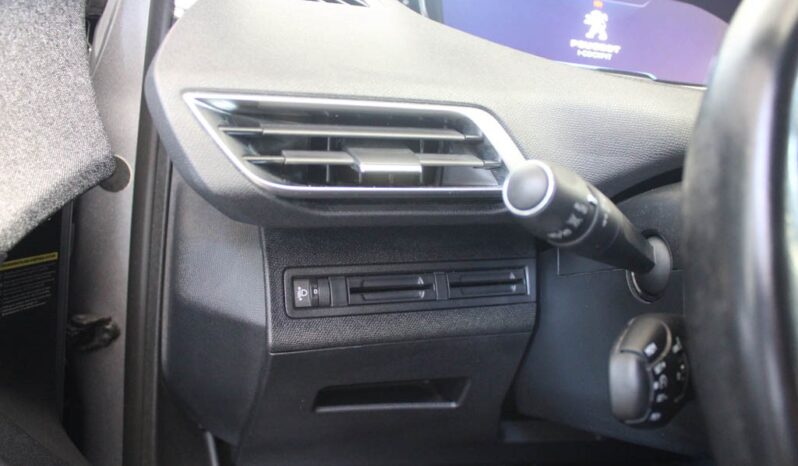 PEUGEOT 3008 1.6 BLUEHDI STYLE completo