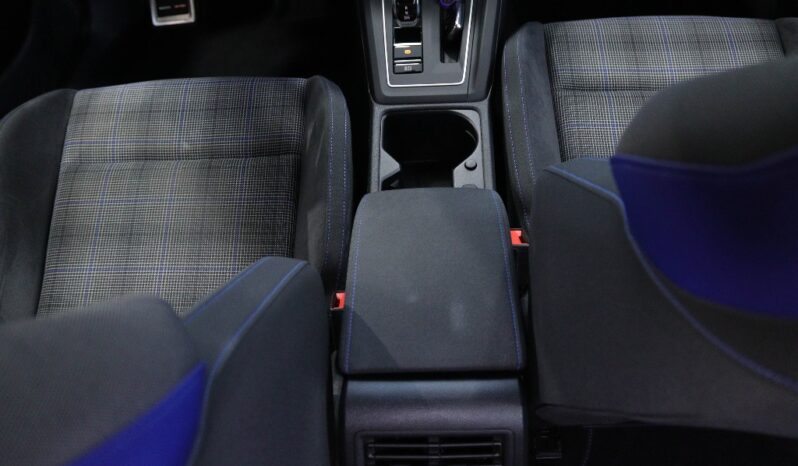 VOLKSWAGEN Golf VIII 1.4 TSI GTE+ DSG completo