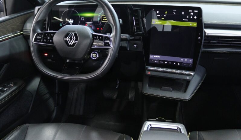RENAULT Mégane E-Tech 60 kWh EV60 ICONIC OPTIMUM CHARGE completo