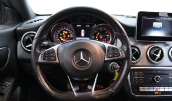 MERCEDES-BENZ Classe CLA Sho.Brake 180 D AMG LINE completo