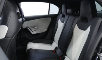 MERCEDES-BENZ Classe A 180 D AMG LINE AUT. completo