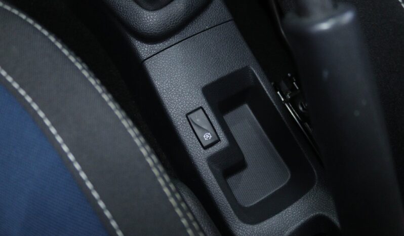 DACIA Sandero 0.9 TCE SL 10 ANOS completo