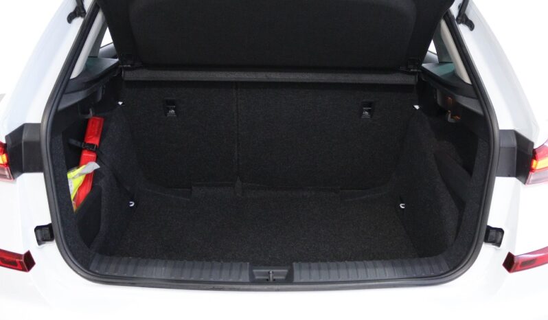 SKODA Kamiq 1.0 TSI DSG completo