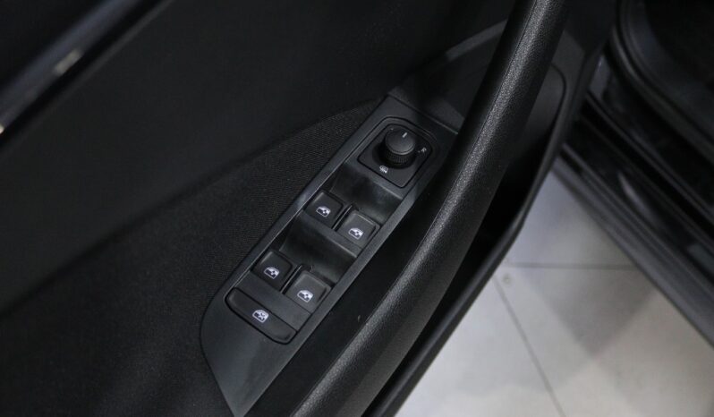 SKODA Kamiq 1.0 TSI DSG completo