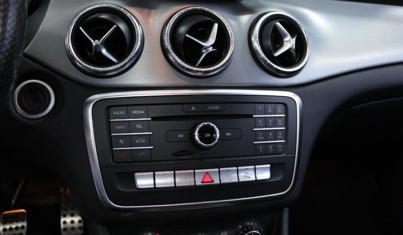 MERCEDES-BENZ Classe CLA Sho.Brake 180 D AMG LINE completo