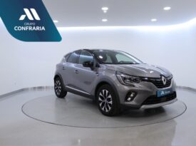 RENAULT Captur 1.0 TCE TECHNO