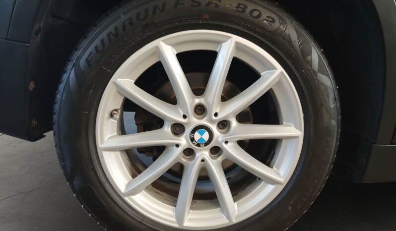 BMW X1 16 D SDRIVE completo