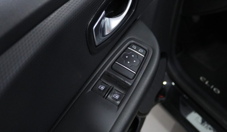 RENAULT Clio IV Fase II 1.5 DCI LIMITED EDITION completo
