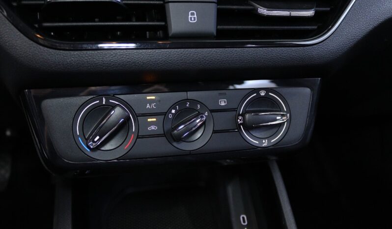 SKODA Kamiq 1.0 TSI DSG completo