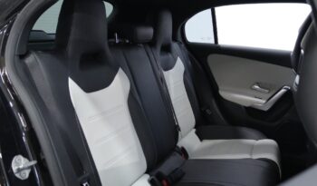 MERCEDES-BENZ Classe A 180 D AMG LINE AUT. completo