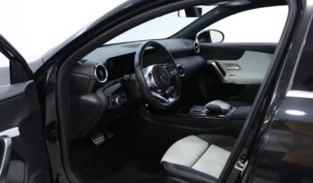 MERCEDES-BENZ Classe A 180 D AMG LINE AUT. completo