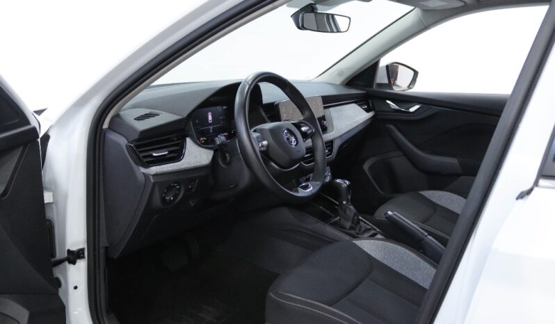 SKODA Kamiq 1.0 TSI DSG completo