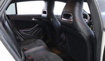 MERCEDES-BENZ Classe CLA Sho.Brake 180 D AMG LINE completo