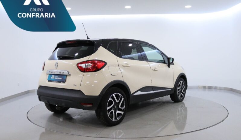 RENAULT Captur 1.2 TCE EXCLUSIVE EDC completo