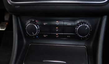 MERCEDES-BENZ Classe CLA Sho.Brake 180 D AMG LINE completo