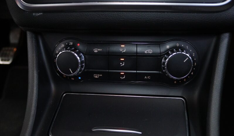 MERCEDES-BENZ Classe CLA Sho.Brake 180 D AMG LINE completo