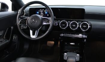 MERCEDES-BENZ Classe CLA Shooting Brake 250 E STYLE PLUS completo