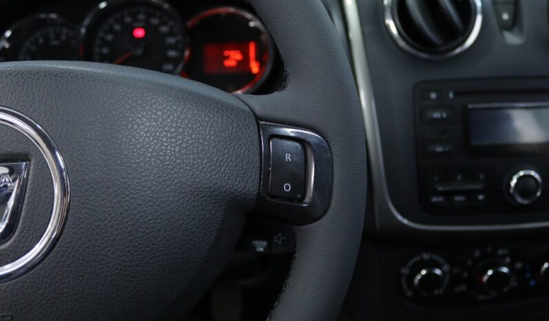 DACIA Sandero 0.9 TCE SL 10 ANOS completo