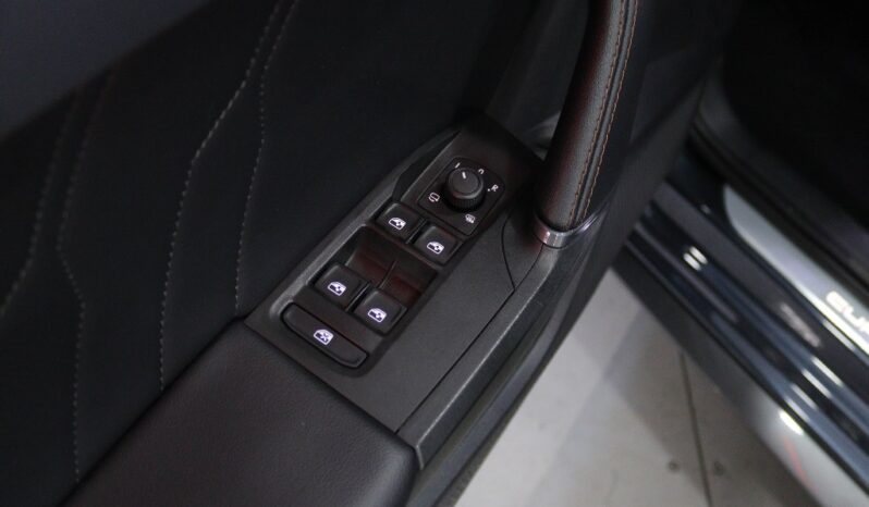 CUPRA Leon ST 1.4 E-HYBRID MID DSG completo