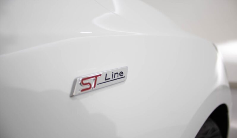 FORD Focus 1.0 ECOBOOST MHEV ST-LINE completo