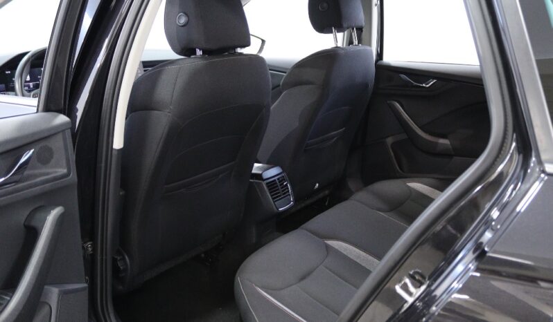 SKODA Kamiq 1.0 TSI DSG completo