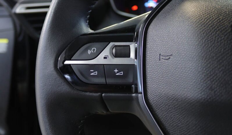 PEUGEOT 208 1.2 PURETECH ALLURE completo