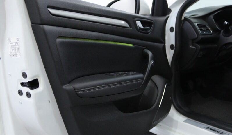 RENAULT Mégane IV 1.3 TCE BOSE EDITION completo