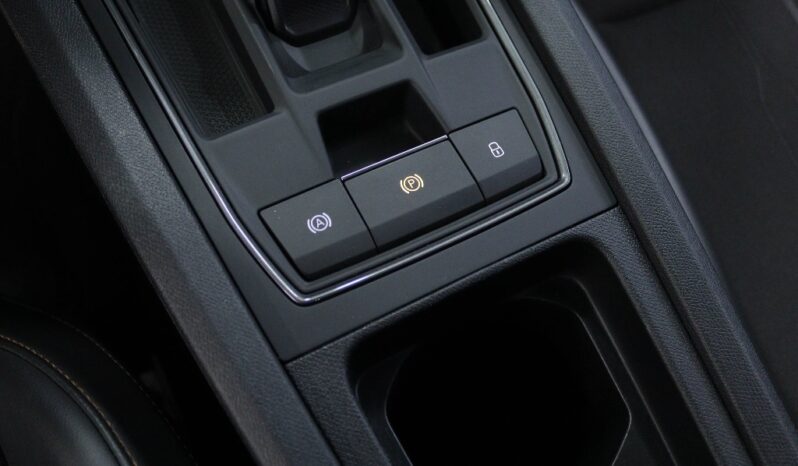 CUPRA Leon ST 1.4 E-HYBRID MID DSG completo
