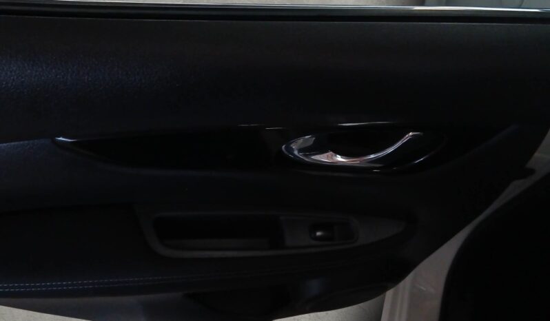 NISSAN Qashqai 1.5 DCI N-CONNECTA completo