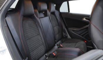 MERCEDES-BENZ Classe CLA Sho.Brake 180 D AMG LINE completo