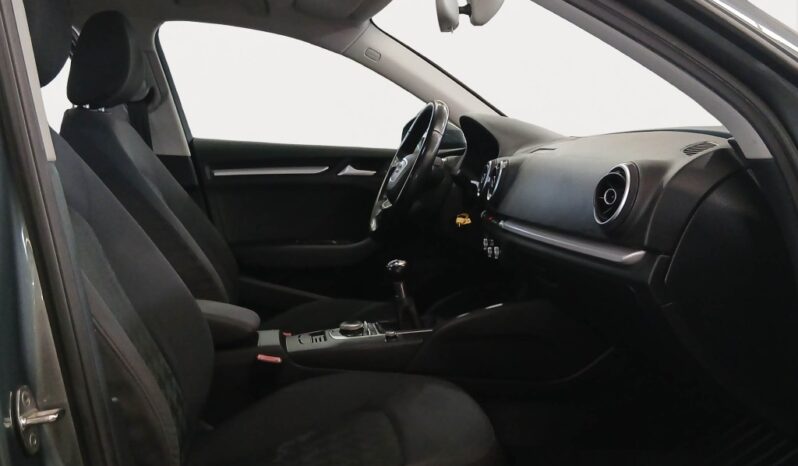 AUDI A3 Sportback 1.6 TDI ADVANCE completo