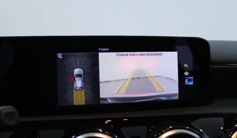 MERCEDES-BENZ Classe A 180 D AMG LINE AUT. completo