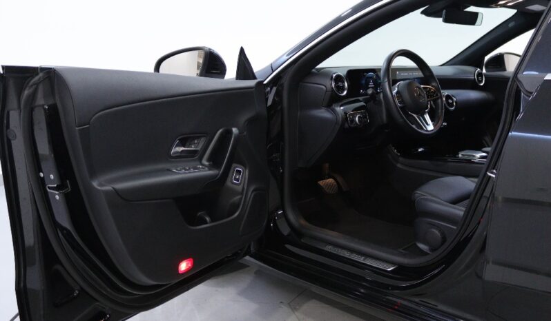 MERCEDES-BENZ Classe CLA Shooting Brake 250 E STYLE PLUS completo