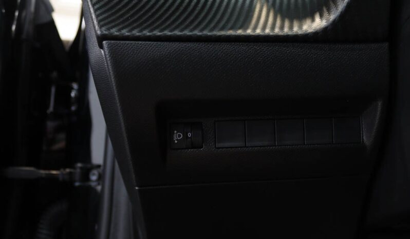 PEUGEOT 208 1.2 PURETECH ALLURE completo