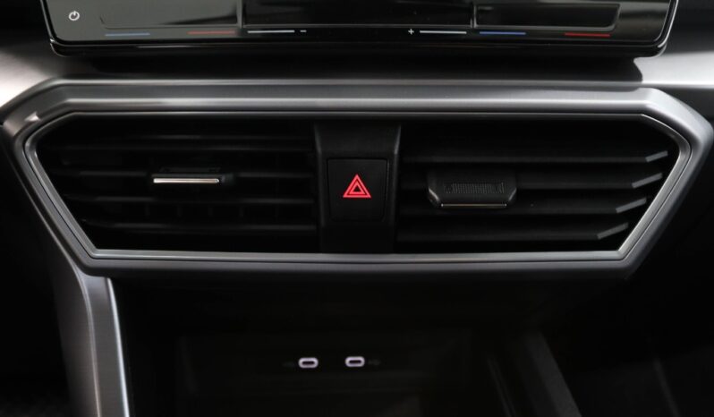 SEAT Leon Sportstourer 2.0 TDI FR DSG completo