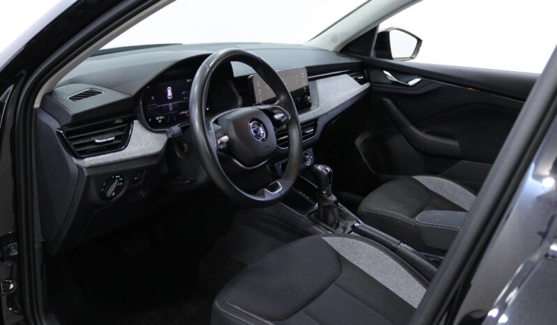 SKODA Kamiq 1.0 TSI DSG completo
