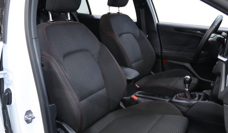 FORD Focus 1.0 ECOBOOST MHEV ST-LINE completo