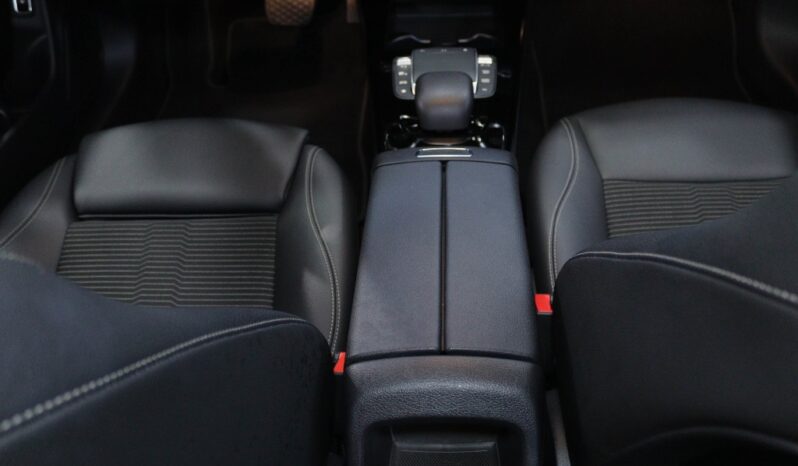 MERCEDES-BENZ Classe CLA Shooting Brake 250 E STYLE PLUS completo