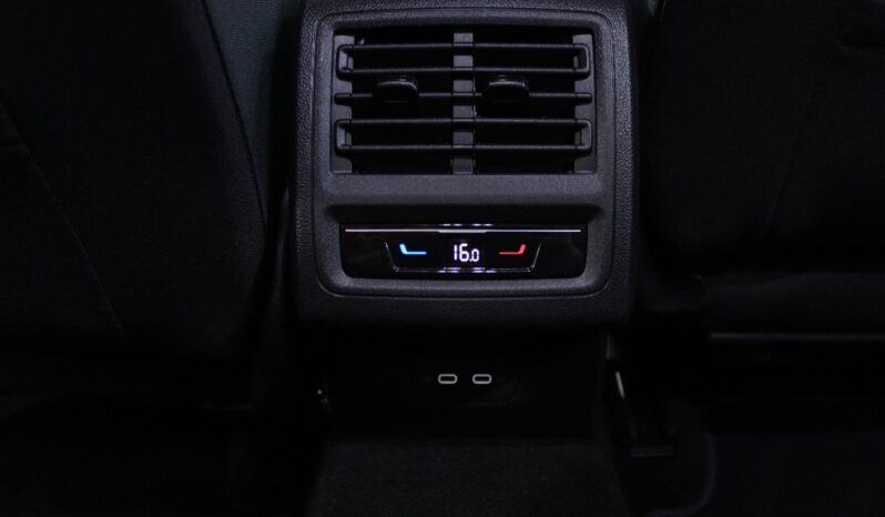 VOLKSWAGEN Golf VIII 1.4 TSI GTE+ DSG completo