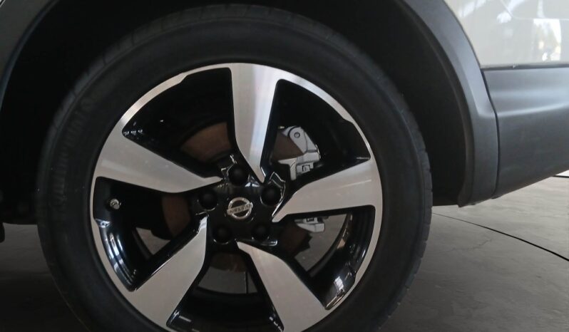 NISSAN Qashqai 1.5 DCI N-CONNECTA completo