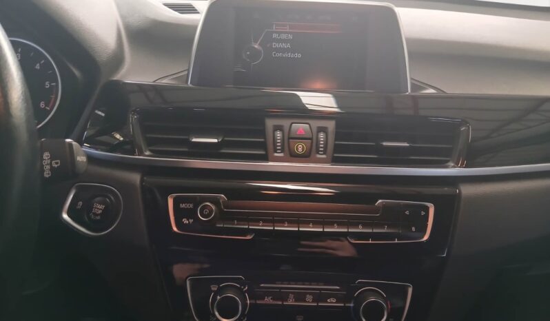 BMW X1 16 D SDRIVE completo
